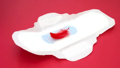 Sângerarea la ovulație: de ce apare și când sunt motive de îngrijorare