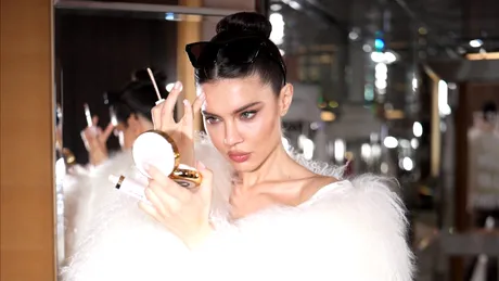 Cum s-a fotografiat Christina Ich de Ziua Îndrăgostiților. Influencerița a împărțit internetul în două!