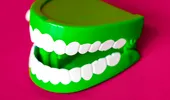 Albirea dentară: tipuri, cui se recomandă şi ce trebuie să facem după