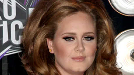 Adele se muta din Londra de teama smogului care ii afecteaza vocea
