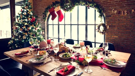 „Putem mânca orice, dar nu oricât!” Sfaturile nutriționiștilor pentru perioada sărbătorilor