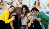 Comedia „#Selfie” a prins la tinerii din România. Întâlnirea echipei cu fanii