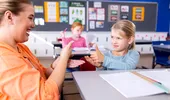 Copiii care înving barierele prin educație: Concursul Național pentru Elevi cu Deficiențe de Auz (CNEDA 2026) are loc la București între 13 și 15 mai
