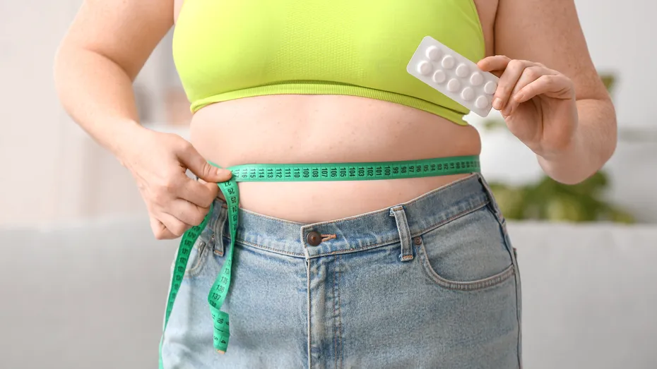 Mănânci puțin, dar iei în greutate? De vină pot fi aceste pastile care îngrașă!