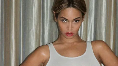 Beyonce face exces de Photoshop!