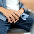 Durerea testiculară: cauze, simptome și când trebuie mers urgent la medic