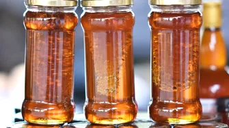 Mierea românească, mai puternică decât antibioticele. Eficiența ei i-a impresionat pe specialiști