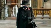 Regina Elisabeta a II-a a scos la vânzare propria marcă de gin. Cât costă o sticlă?