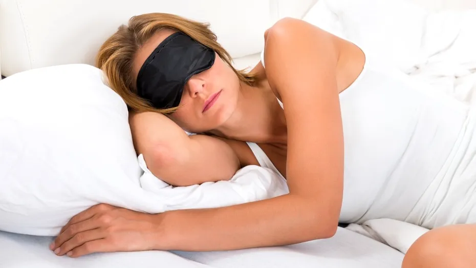 Beneficiile pentru creier ale măștilor de dormit pentru ochi