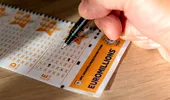 Doi tineri au crezut că au câștigat peste 200 de milioane de euro la Loto, după ce numerele lor favorite au fost extrase