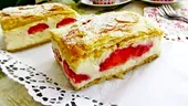 Cremșnit cu foietaj de casă si căpșuni. Desertul popular pe care să-l prepari de Dragobete