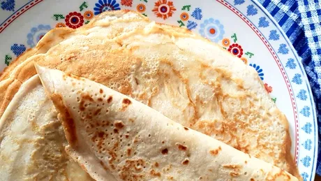 Cum să faci clătite dintr-un singur ingredient: Fără făină sau ou
