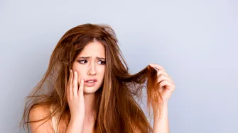4 moduri surprinzătoare prin care stresul îți poate afecta părul