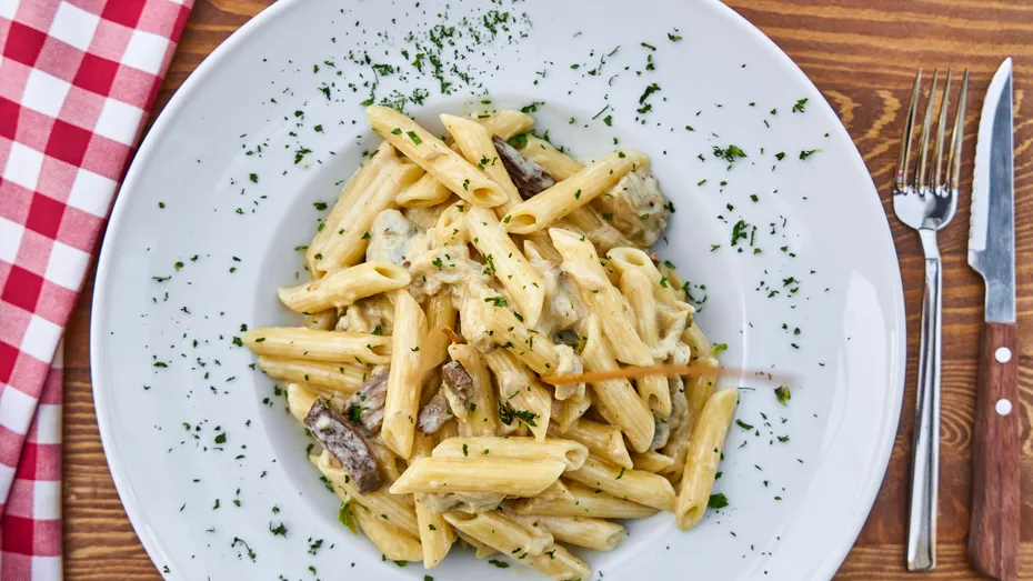 Paste cu brânză feta și roșii cherry, rețeta care a cucerit TikTok-ul