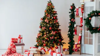 Cum împodobești bradul ca să ai noroc tot anul viitor. Secretul stă într-o singură culoare