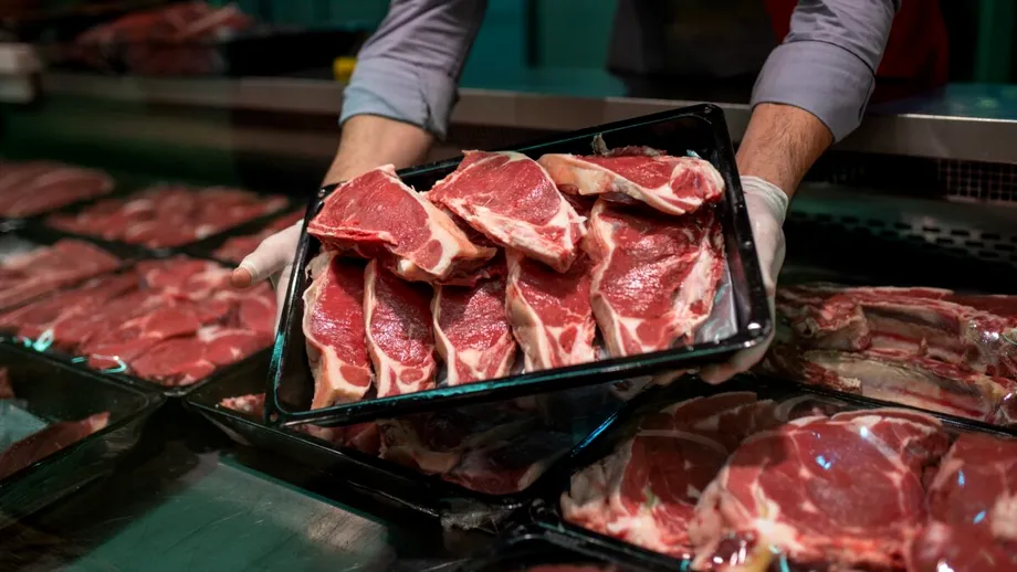 Carnea proaspătă, un risc real pentru sănătate. Ce se întâmplă dacă nu o gătești corect