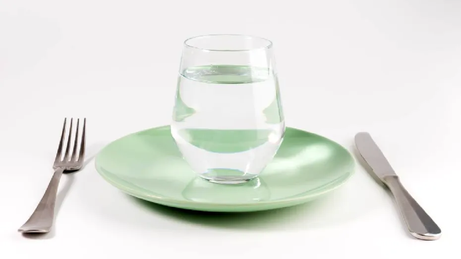 Cât slăbești dacă ții post negru și care sunt persoanele care nu au voie să-l țină. Se pot îmbolnăvi!