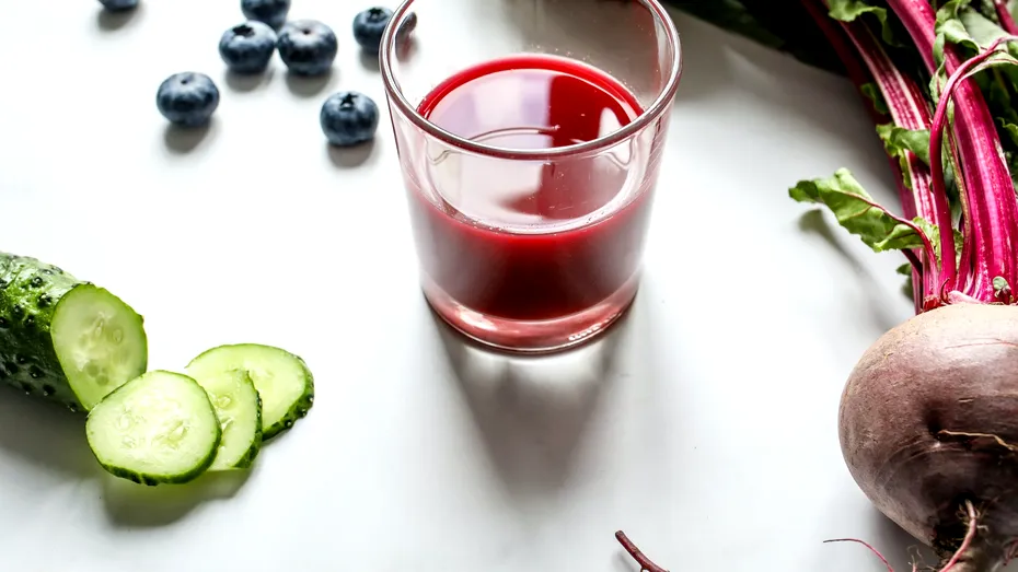 Cum poți transforma un program riguros de detox într-un stil de viață: 5 schimbări blânde