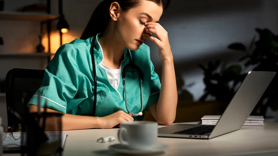 Cum să eviți epuizarea când lucrezi în ture de noapte