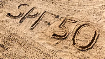(P) SPF 50 și arsuri solare: Ghidul protecției invizibile