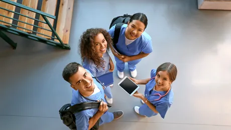 Medicii rezidenți pot urma studii complementare încă din timpul rezidențiatului. Măsură oficializată de Ministerul Sănătății / VIDEO