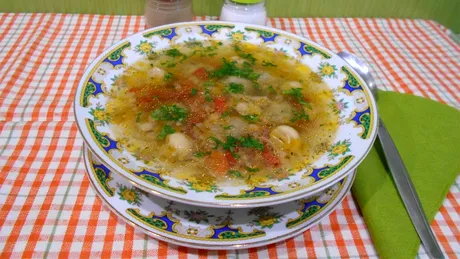 Ciorba cu perișoare de post. Rețeta pe care trebuie să o încerci în Postul Paștelui