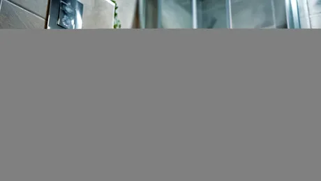 Greața de dimineață – ce ascunde? 30 de cauze, remedii și regim alimentar