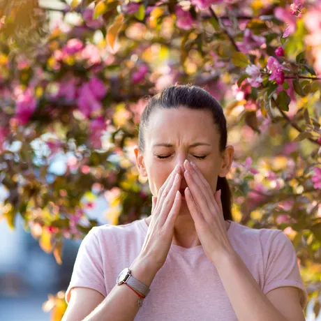3 tipuri de alimente care pot agrava alergiile de sezon