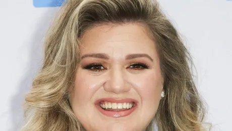 Kelly Clarkson își vinde casa după divorț! Cum arată locuința cu piscină și teren de tenis