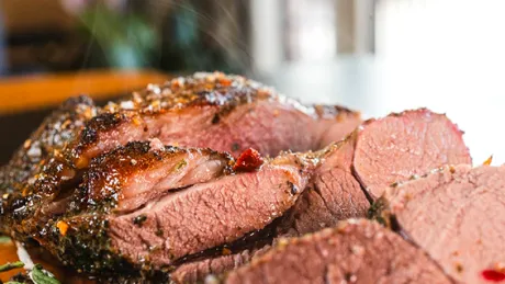 Cât timp rezistă la frigider friptura de miel?