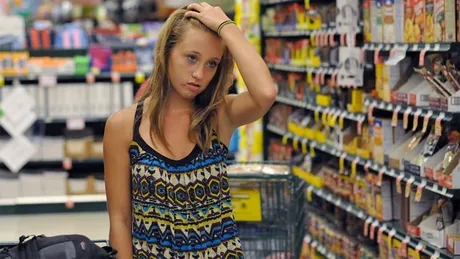 Produsul îndrăgit de tinerii din România, care poate provoca moarte cardiacă subită. Semnal de alarmă tras de experții cardiologi