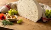 (P) Alimentație curată vara aceasta: cum alegi lactate și mezeluri autohtone și ce campanie te poate trimite în Grecia