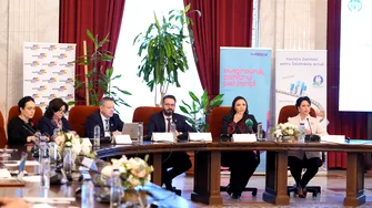 43% dintre mamele angajate au lipsit neplanificat de la muncă. Ce schimbări sunt propuse pentru sprijinirea familiilor