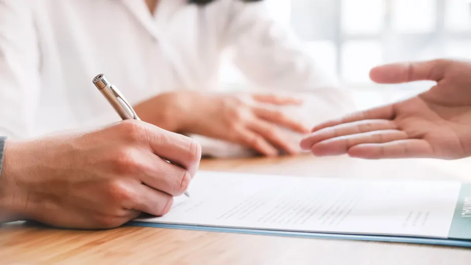 Spital din București și un medic ginecolog, obligați să plătească despăgubiri uriașe într-un caz grav de malpraxis. Chinul prin care a trecut o femeie