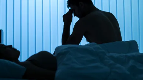 De ce nu e bine să dormi dezbrăcat când e caniculă. Motivul pentru care trebuie să ții pijamalele pe tine