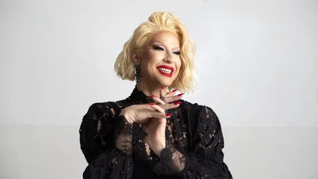 Cum arată balerinul canadian care a căștigat 11 titluri de Miss. Transformarea este uluitoare