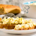 Alimentul nelipsit de pe mesele românilor care a fost asociat cu un risc mai mare de cancer de sân