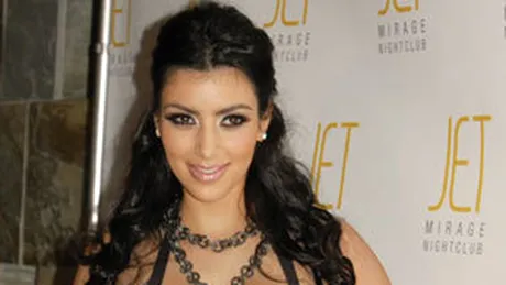 Kim Kardashian, obsedata de machiaj si epilarea cu laser