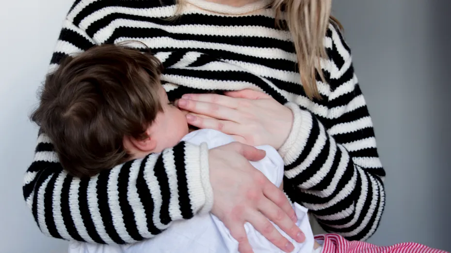 Reducția mamară, o operație din ce în ce mai populară! Femeile se întreabă dacă mai pot alăpta după intervenție