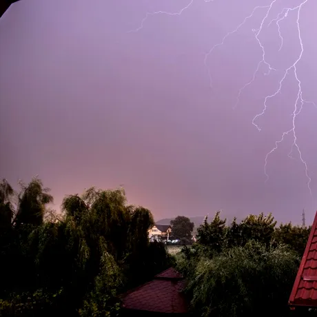 Furtuna „Zack” aduce vreme severă în România! Temperaturile scad și cu 10 grade! Se vor înregistra ploi și vijelii puternice