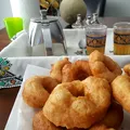 Cum să faci gogoși marocane, fără ouă și fără lapte. Rețeta de sfenj, pas cu pas