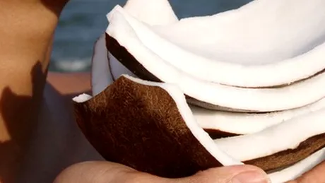 Uleiul de cocos - noua obsesie a vedetelor