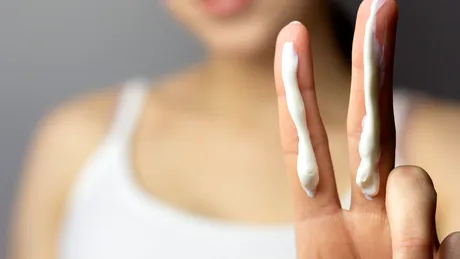 Cea mai bună cremă de protecție solară pentru tenul gras. Ingredientele de evitat