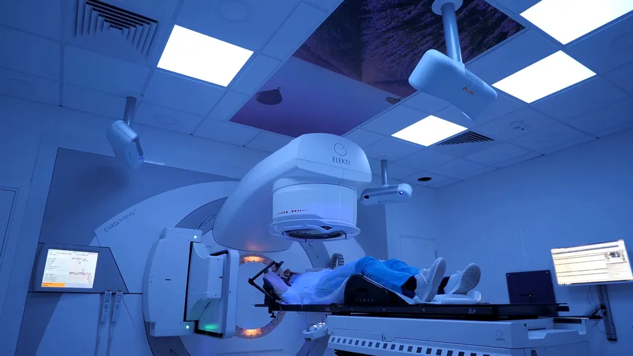 Precizie și protecție în radioterapie: sistemul SGRT și tehnica DIBH îmbunătățesc tratamentul cancerului și reduc radiații cardiace cu 52%
