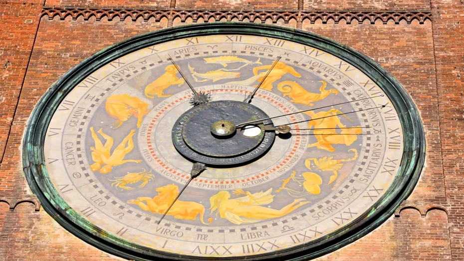 Cinci zodii care pot avea parte de schimbări financiare importante până în toamna lui 2026. Ce spun astrele