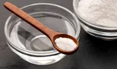 Bicarbonatul pentru arsuri la stomac! De ce era atât de folosit de bunici și cât de sigur este