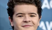 Cel mai simpatic actor din Stranger Things, operat recent din cauza unei afecţiuni rare a oaselor