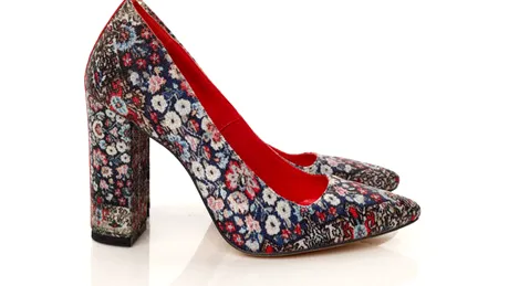 Pantofi în tendinţe: colecţia Mihaela Glăvan primăvară/vară 2015