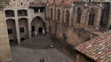 De ce să îți bei cafeaua în ceștile bune și în cele mai frumoase locuri?