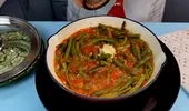 Condimentul care nu trebuie pus niciodată când gătești mâncare de fasole verde păstăi cu carne